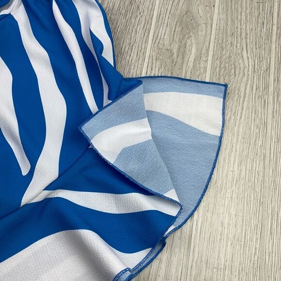 Blue & White Striped Off the Shoulder 3/4 Flare Sleeve Tie Knot Blouse.  2XL - Picture 4 of 11